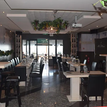 Ξενοδοχείο Old Dutch 3*